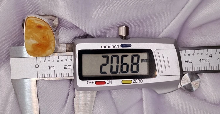 990.jpg